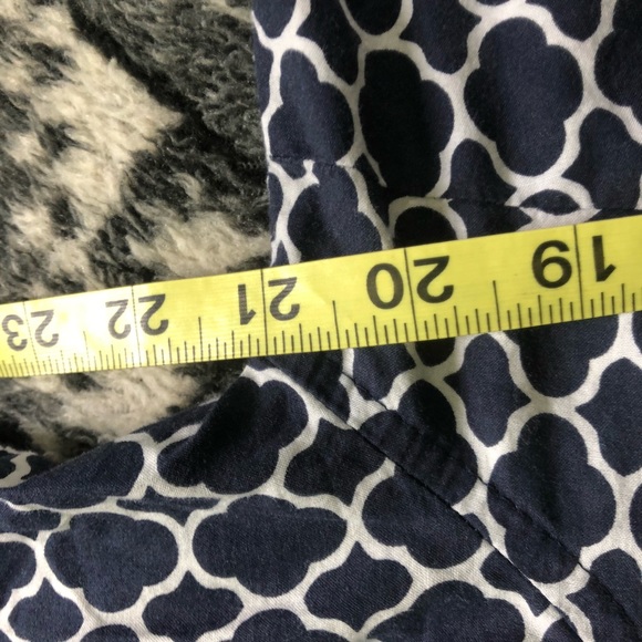 Navy and white Moroccan tile pattern cotton button up - Picture 4 of 5